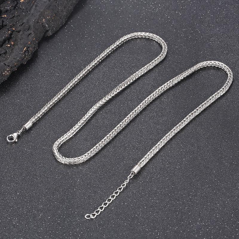 Korean Style Front And Back Keel Chain Titanium Steel Men 'S Sweater Chain Necklace 