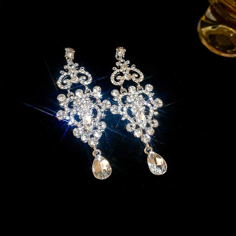 Exquisite Silver Needle Diamond Embedded Waterdrop Earrings Women's Fashionable Elegant Luxury Sensation Ear Jewelry