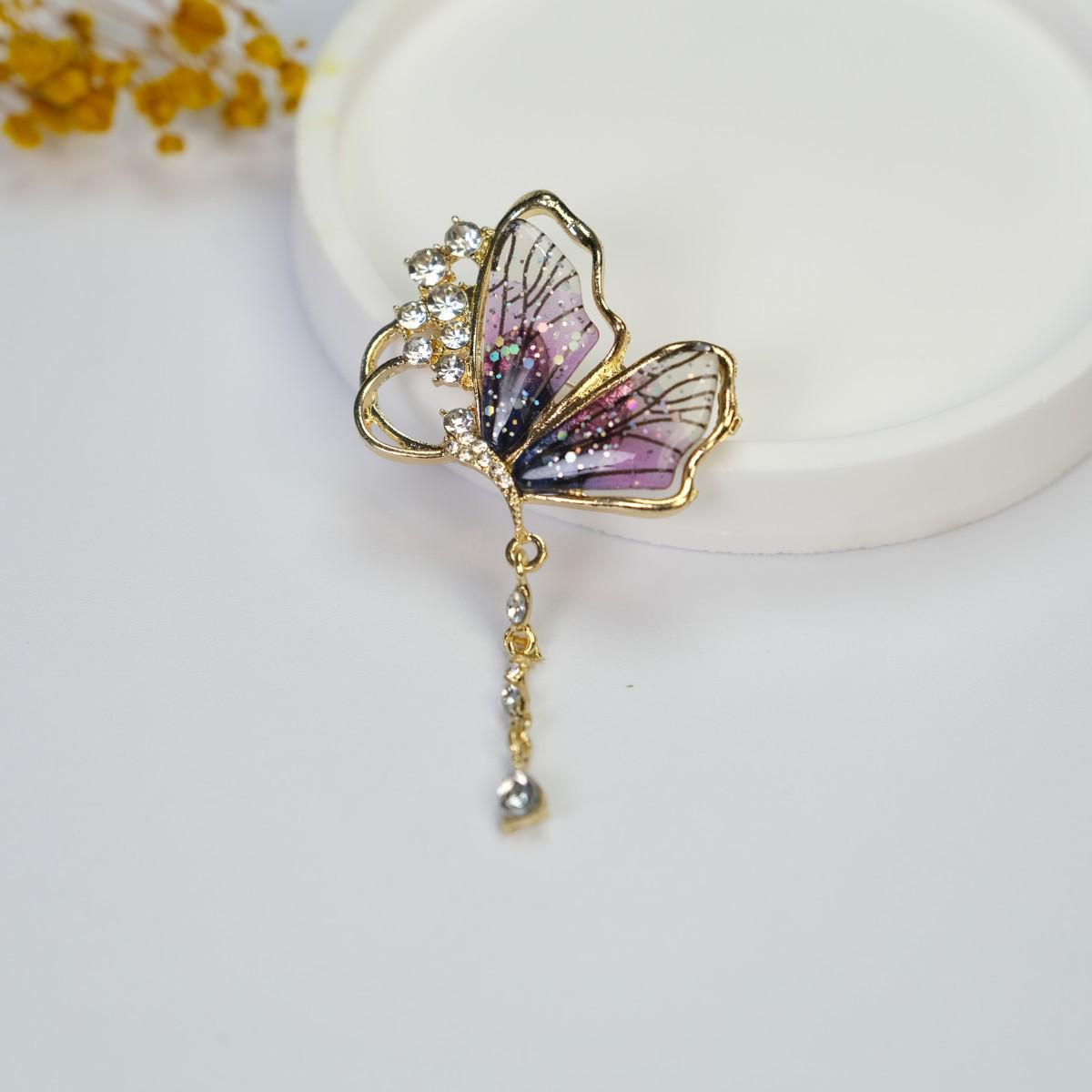 

Elegant Translucent Butterfly Brooch with Tassel Water Drop Pendant