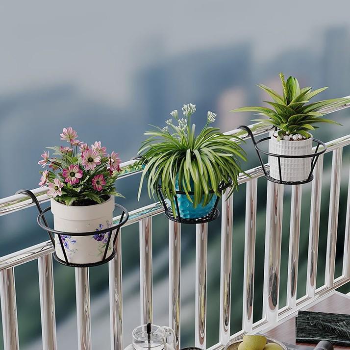 Schmiedeeiserner Hängeblumentopfständer für Balkon und Innenbereich