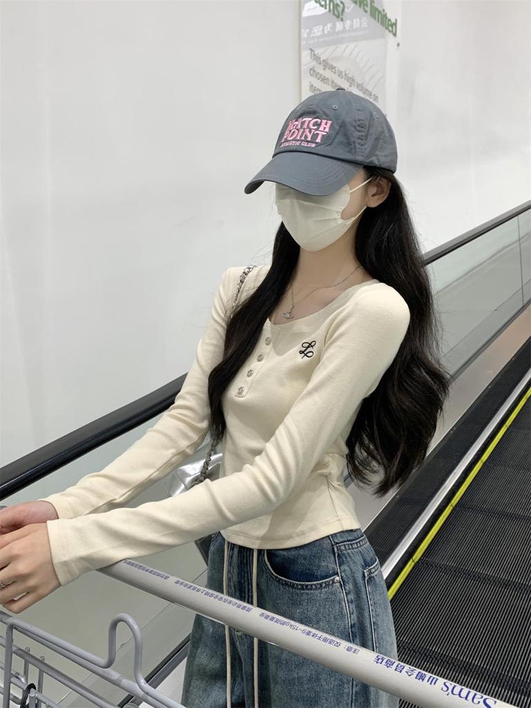 Korean Style Buttoned Round Neck Long Sleeve Slim Fit Apricot T-shirt for Women - Autumn 2025