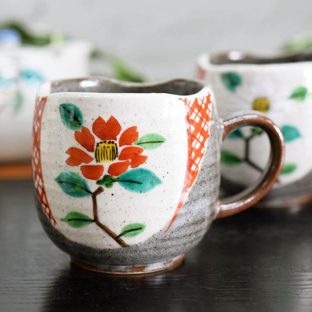 Waza no Kura Stylish Pair of Mugs, Kutani Ware with Komon Tsubaki Design, High-Quality Pottery, Made in Japan