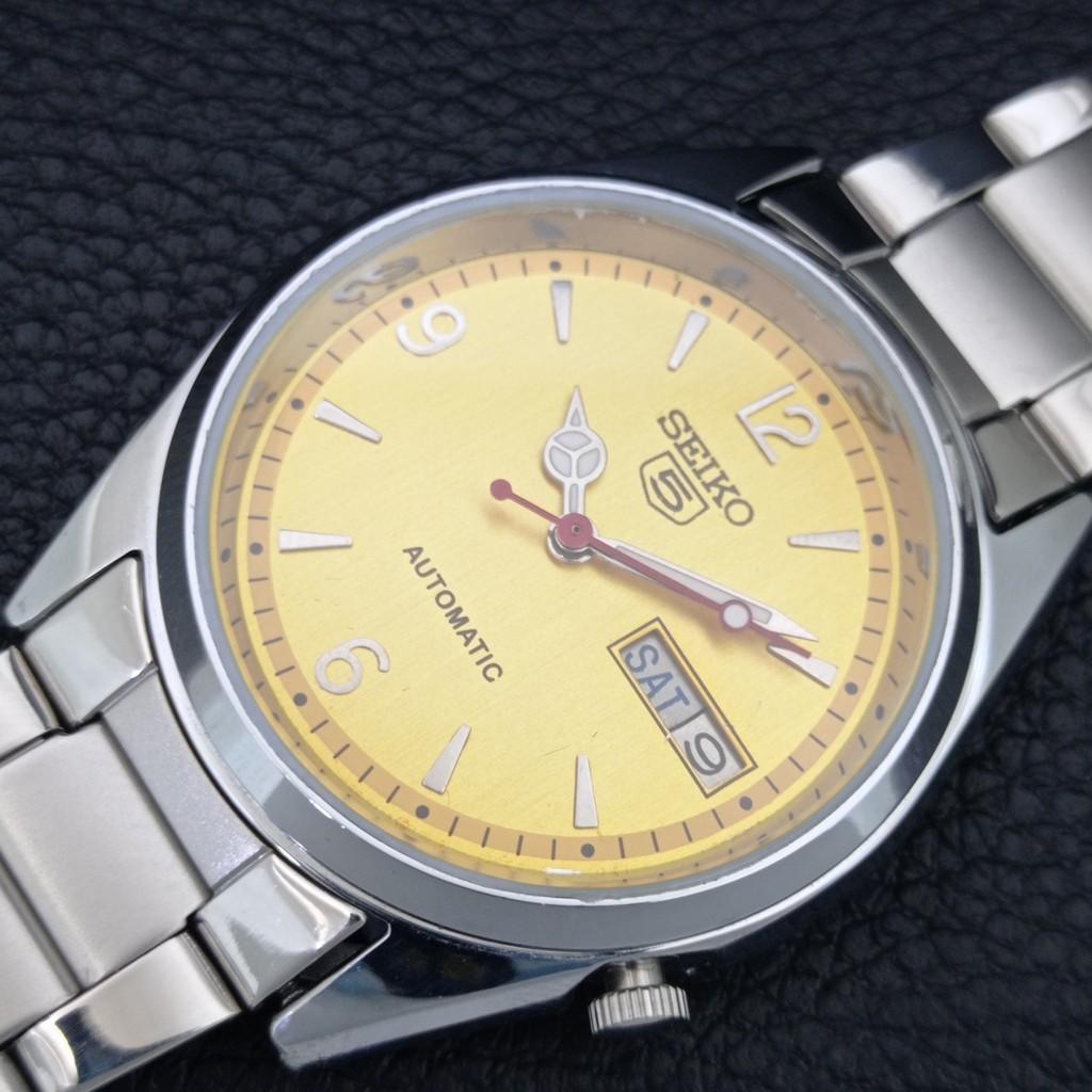 AUTOMATIC VINTAGE REFURBISHED SEIKO 5 JAPAN MENS GREEN DIAL WATCH a446209-1