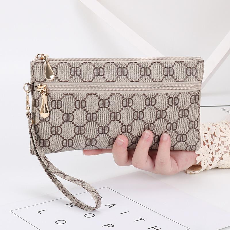 Clutch Bag New Women's Wallet Fashion Versatile Casual Mobile Phone Bag Women's Change Bag Simple Small Square Bag