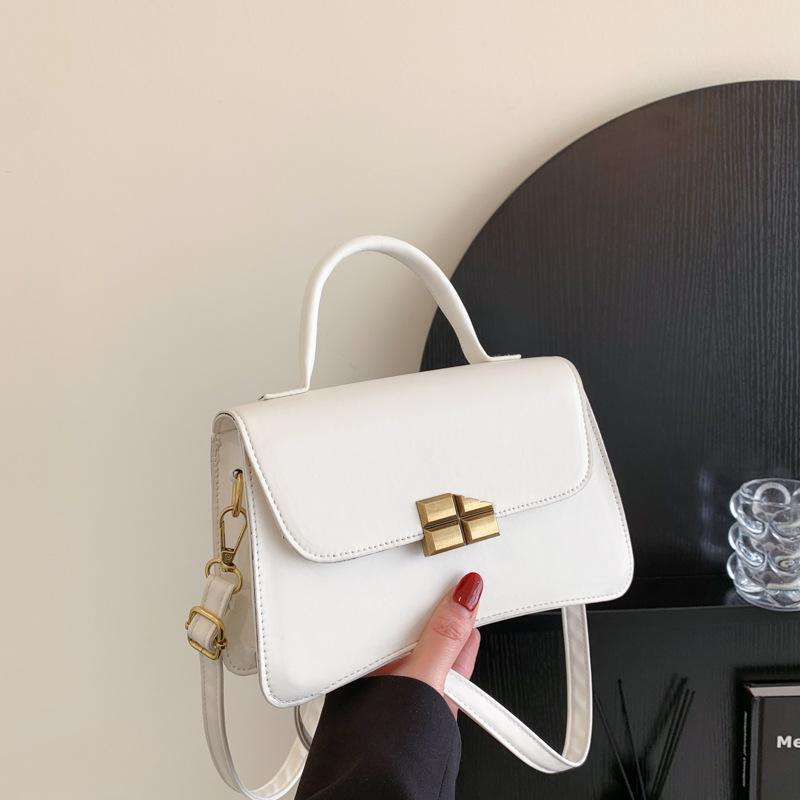 

Маленькая женская сумка 2024 года, весна, новая мода, простая фактура, сумка через плечо, повседневная, легкая, роскошная, портативная, маленькая квадратная сумка белый