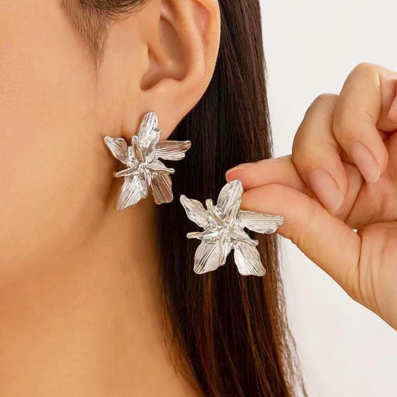 New Vintage Metal Gold Color Flower Big Earrings For Women Fashion Floral Statement Earrings Jewelry Gift Wholesale