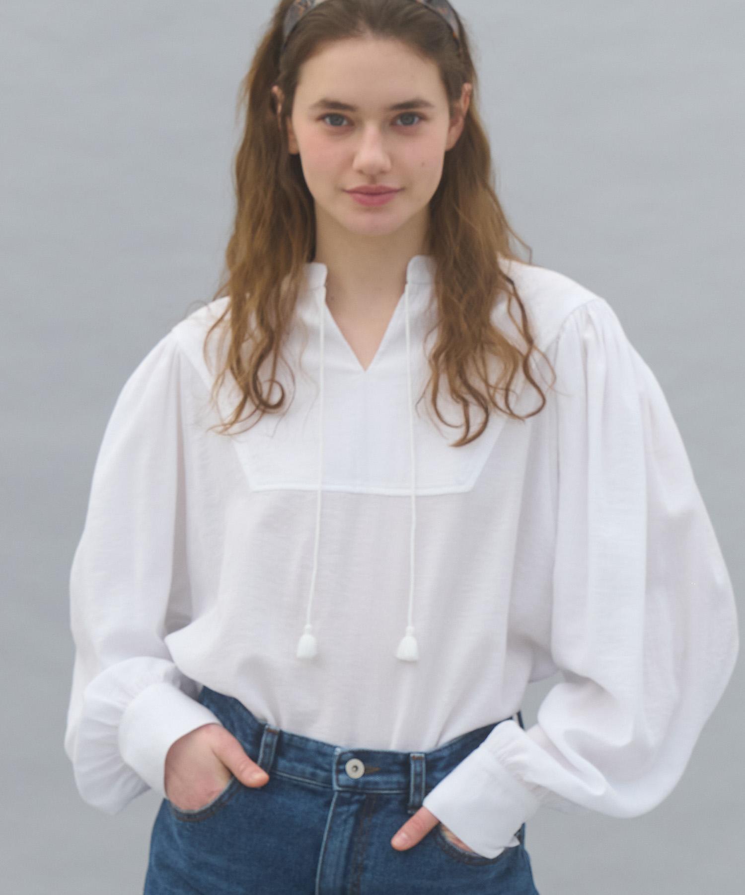 Soire String Pointed Blouse - Ivory Ivory/Free