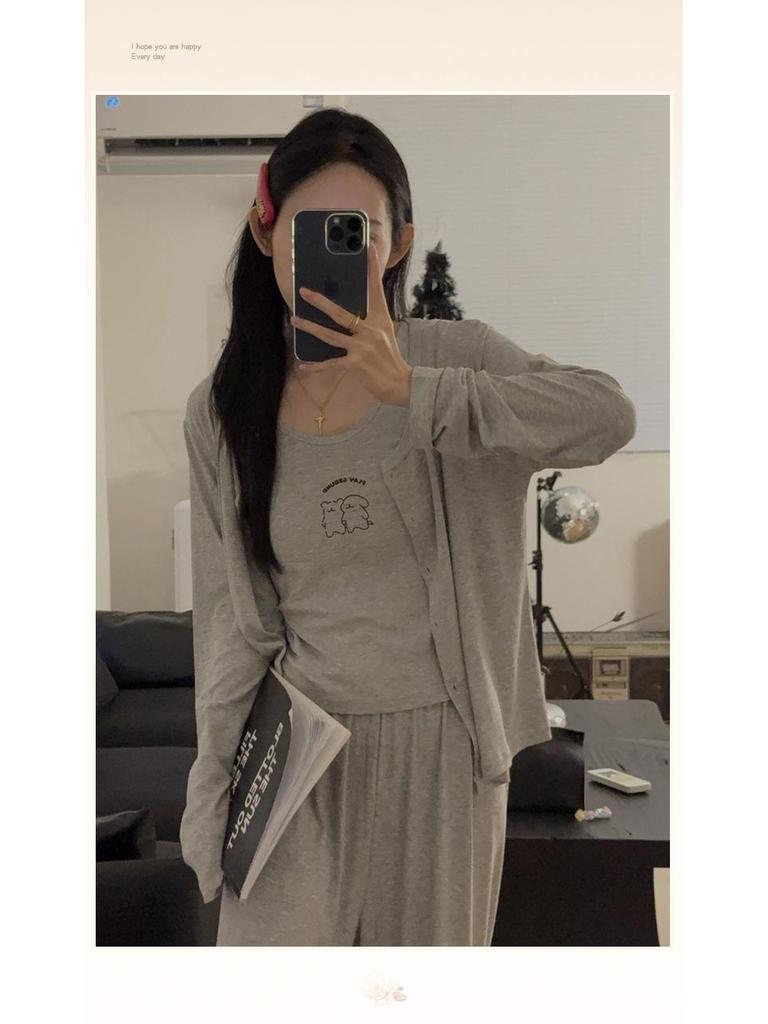 Women's Modal Cotton Pajama Set - Three-Piece Sleeveless and Long Sleeve with Chest Pads for Indoor or Outdoor Use