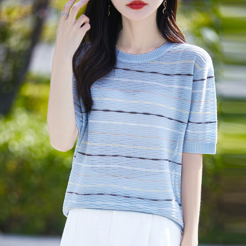 A New Plus-size Women's Summer Thin Striped Knitted Short-sleeved T-shirt
