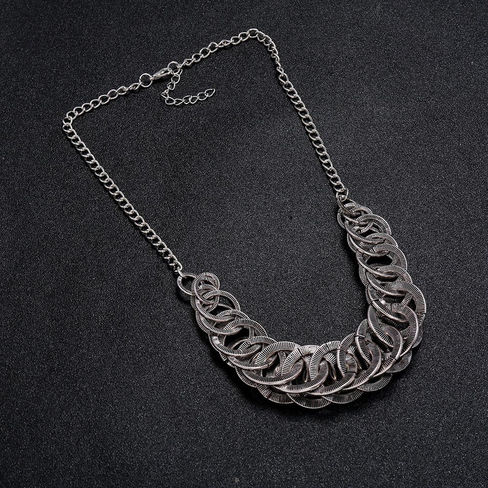 Vintage Alloy Geometric Necklace With Water Wave Chain For Fashion Enthusiasts