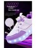 Wiederaufladbare LED-Leucht-Rollschuhe für Kinder mit vier Rädern