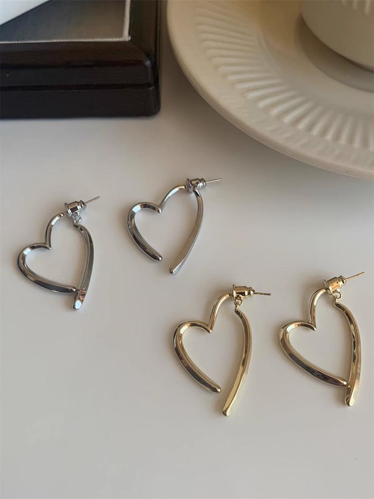Simple Temperament Love Silver Needle Earrings New Trendy Retro Earrings Women's High-end Niche Design