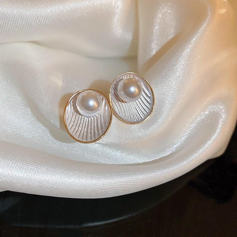 Love Geometric Earrings, Simple Flower Earrings, Fashionable Temperament Earrings, High-end Sense Earrings, Gifts