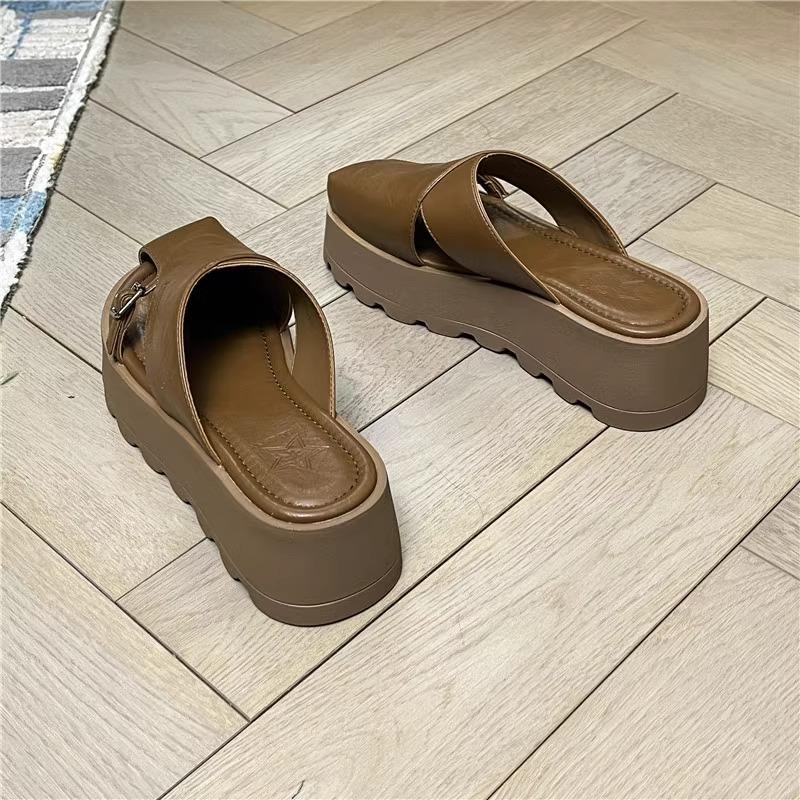 Wear 2025 New Roman Slippers Women's Summer Muffin Heightened Thick Bottom High-end Explosion Baotou Sandals Summer