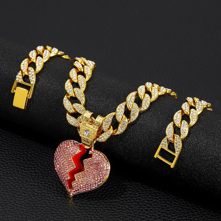 Hip Hop Dark Style Personality Shattered Cracked Love Pendant Hanging Chain HIPHOP Cuban Chain Necklace Street Dance Accessories