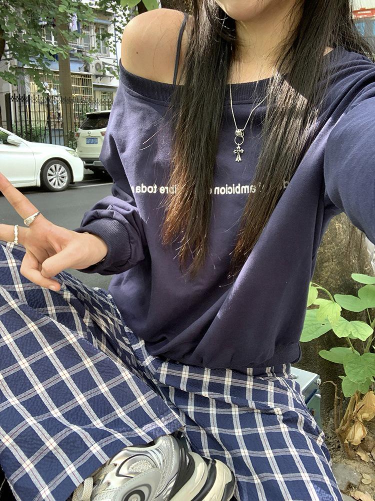 

Свитшот с открытыми плечами и принтом надписи Spicy Girl для женщин - Осень 2024 Medium темно-синий