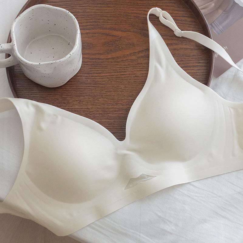 Women Nude Seamless Wireless Comfort Bra with Mesh Detail