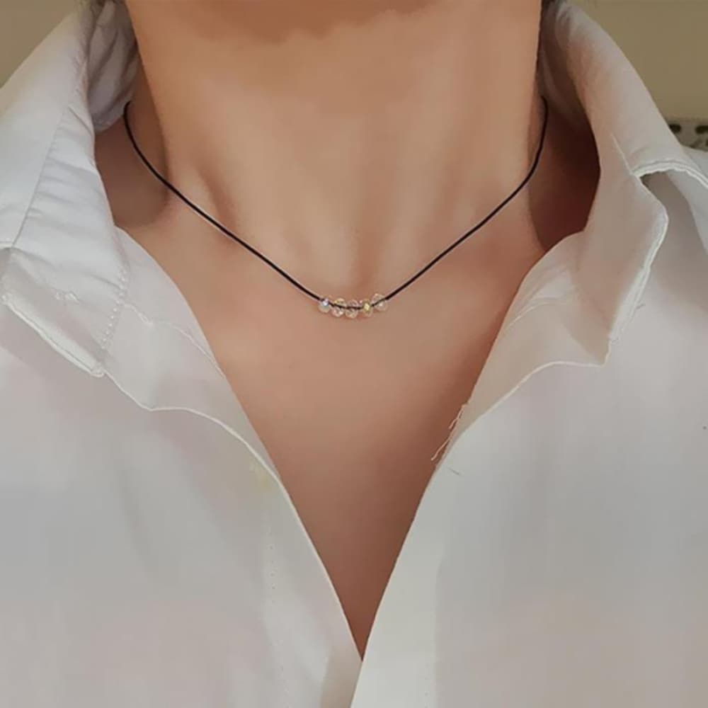 Women's Choker White Black Red Pom Pom Bead Necklace (10414208)