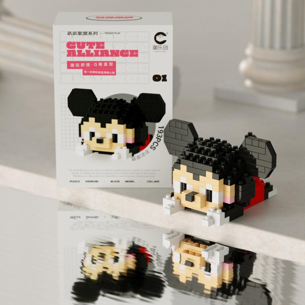 Süßer Mini auf der Vorderseite liegend Disney Mickey Bausteine Batman Kleiner Panda Stein 3D Süße Kuromi Sanrio Modell Spielzeug Für Kinder Geschenk
