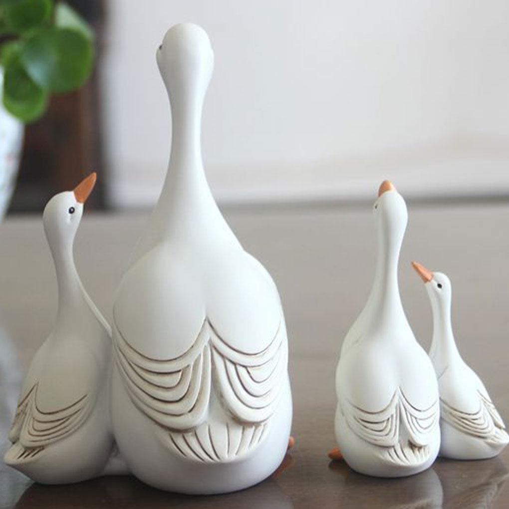 

Duck Sculpture Outdoor Figurine Ornament Family Decoration Statue