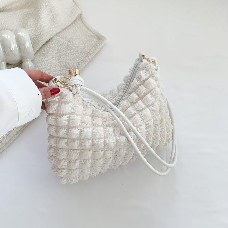 Trendy Large Quilted Tote Bag Ideal For Spring Summer Fashion And Casual Outfits