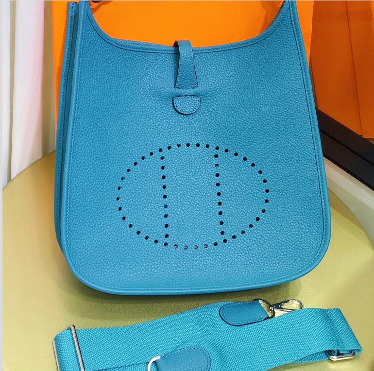 

Стиль Высококлассный Сделанный на заказ Ручной работы Повязка на голову Evelyn Слоистая Коровья кожа Универсальная Мини-сумка-ведро Сумка на одно плечо/через плечо Large size+29CM