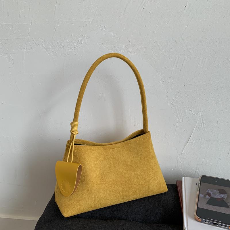 2026 Women s Autumn/Winter High-End Suede French Baguette Crossbody Handbag жёлтый