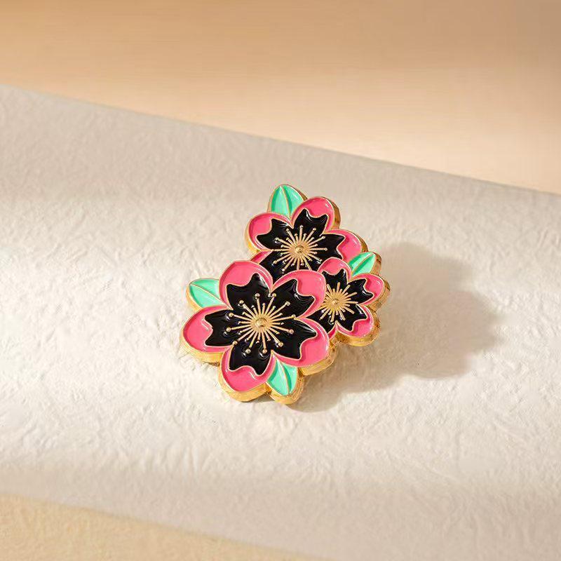 Spilla di fiori di ciliegio: Spilla elegante e versatile in lega di zinco per abbigliamento e borse