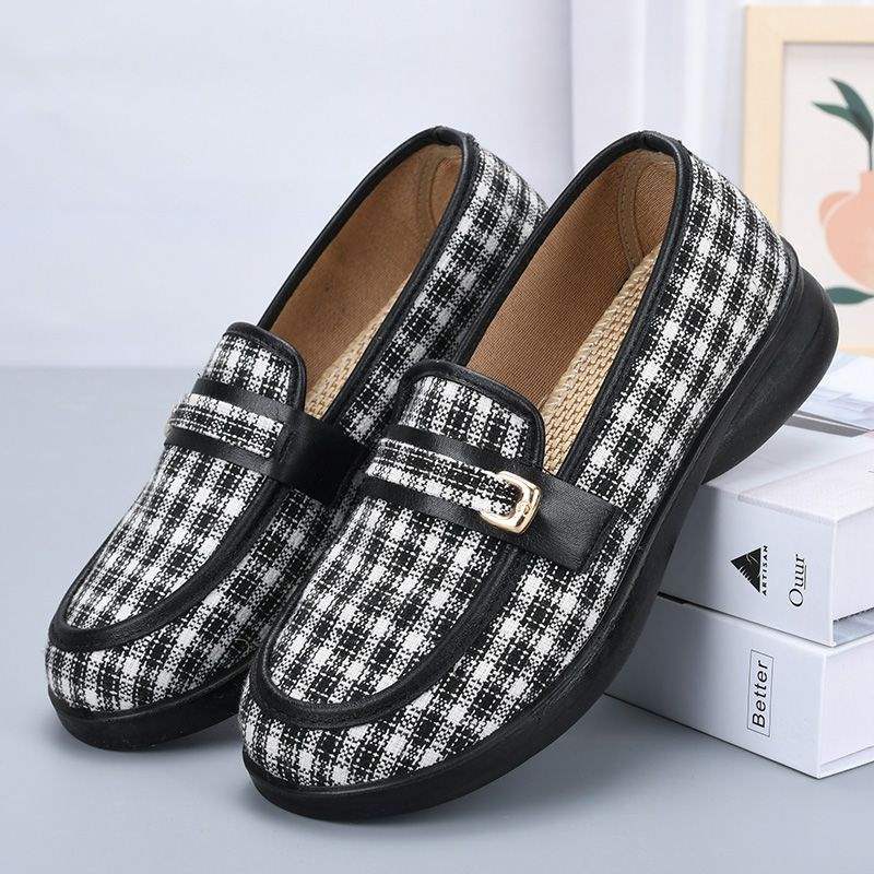 

Модная женская парусиновая обувь слипоны, осенняя новинка, модная обувь с круглым носком, мягкой подошвой, нескользящие балетки, легкая, удобная, винтажная, повседневная обувь 35 чёрный