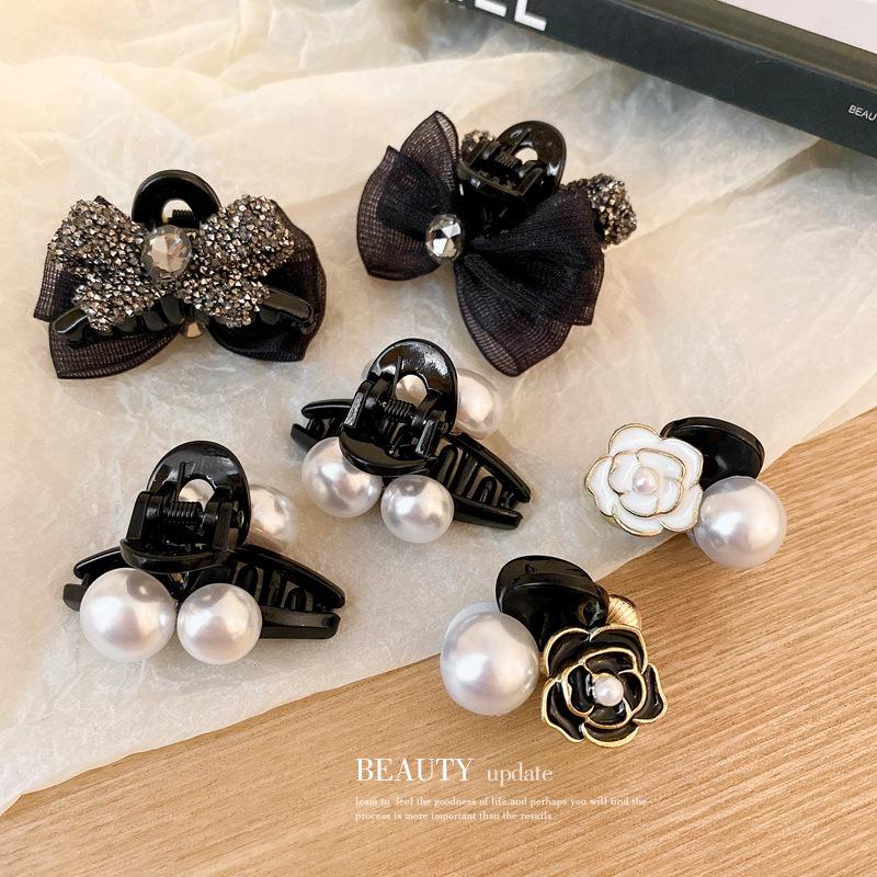 French retro pearl flower bow small grab clip simple bangs broken hair shark hairpin sweet temperament hair accessories
