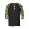Men's top with three-quarter sleeves and camouflage print