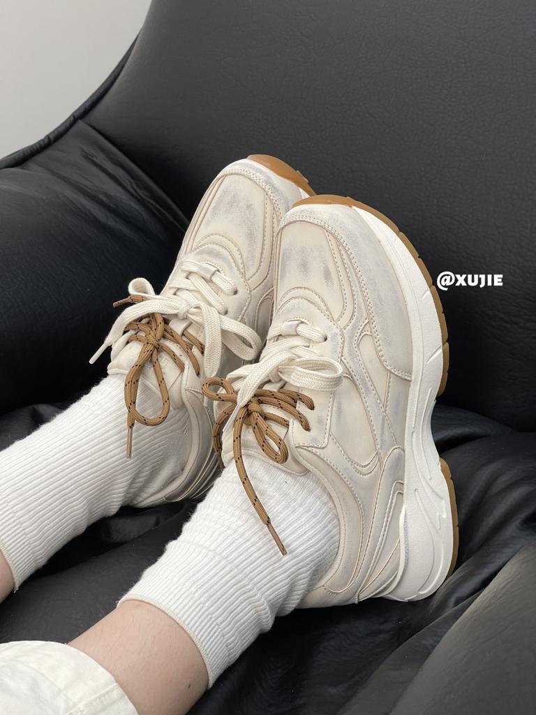 European Station 2025 Autumn New Leather Breathable Comfortable Casual Board Shoes Women's Versatile Forrest Gump Shoes Sneakers Daddy Shoes