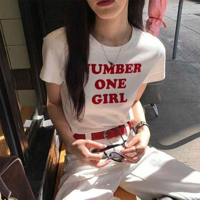 T-shirt Manches Courtes Coupe Ajustée Imprimé Rosie Number One Girl pour Femme – Haut Tendance Style Américain à Col Rond