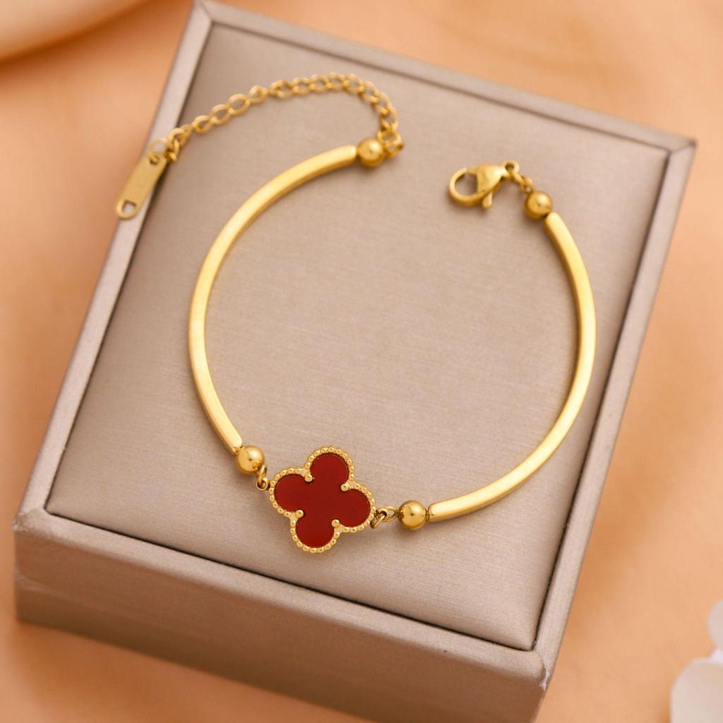 Elegantes Damenarmband aus Titanstahl - Stilvolles High-End-Design, Leichter Luxus, Vielseitiges Modeaccessoire