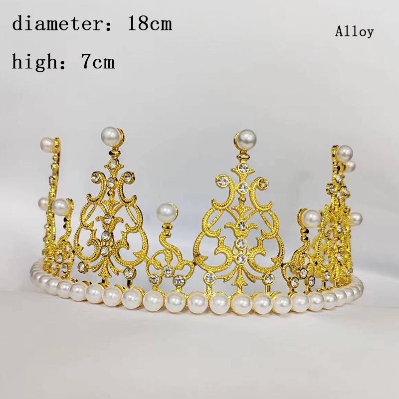 טופר לעוגה תחרה ומלכותי - עיצוב כיסוי ראש מלכה לחתונות וימי הולדת