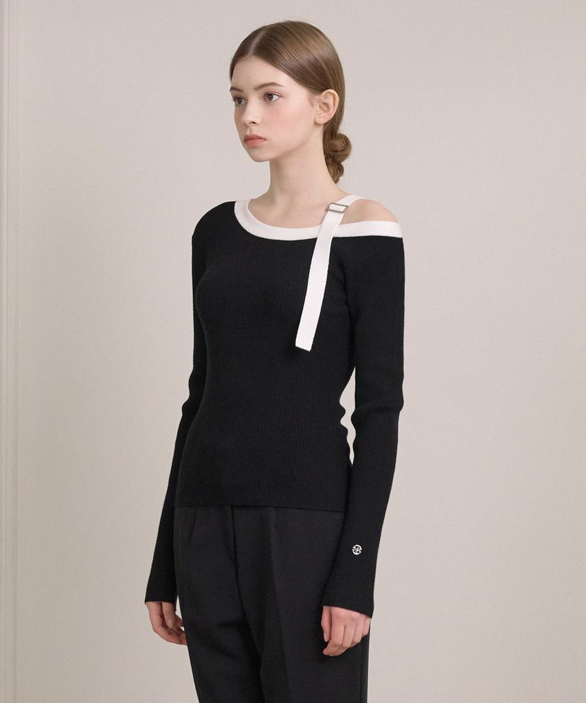 MICANE Nostalgia One-Shoulder Buckle Knit