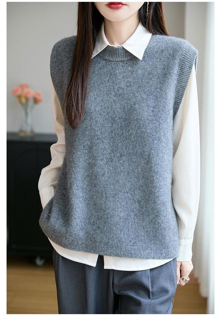 Women's Ribbed Knit Wool Vest - Round Neck Sleeveless Cardigan, Loose Fit Versatile Layering Top