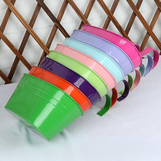 Portafiori da Interno ed Esterno Fioriera Sospesa in Metallo, Vaso da Fiori con Fori di Drenaggio, Ganci Staccabili, Contenitori a Gancio per Ringhiera del Balcone per Recinzione del Giardino