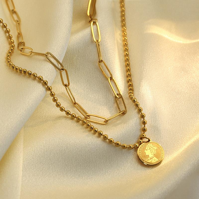 Französische Münz-Königin Halskette Damen Leichter Luxus 18 Karat Vergoldter Anhänger Rund Marke Titanstahl Halskette