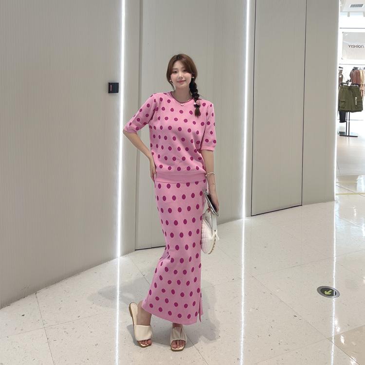 Korean Chic Summer Vintage Temperament Round Neck Polka Dot Short-sleeved Knitted Sweater + High Waist Hip Skirt Two-piece Set