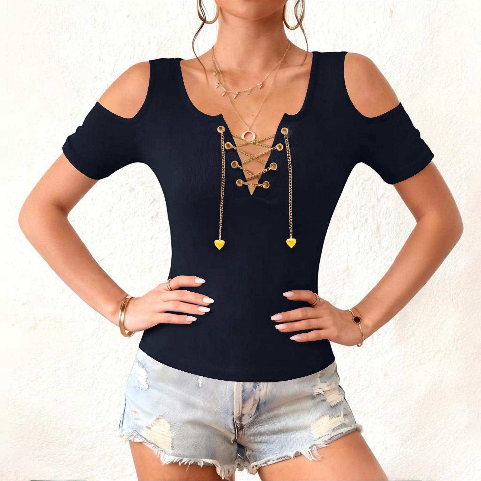 Women s Fashionable Casual Off-shoulder T-shirt With Elegant , Metal Chain Heart Jewelry, Slim Fit Top M