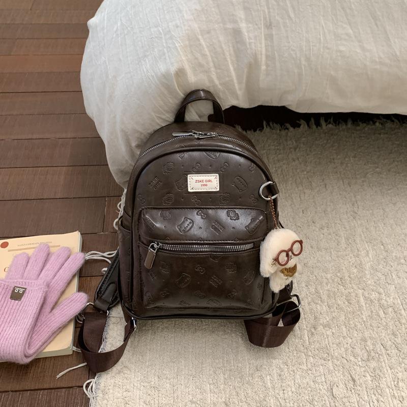Simple Retro Embossed Backpack Bag 2025 New Autumn and Winter Fashionable Versatile Female Students Class Commuting Small Bag