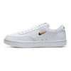 נעלי סניקרס פרימיום וינטג' קורט 'לבן' לנשים CW1067-100