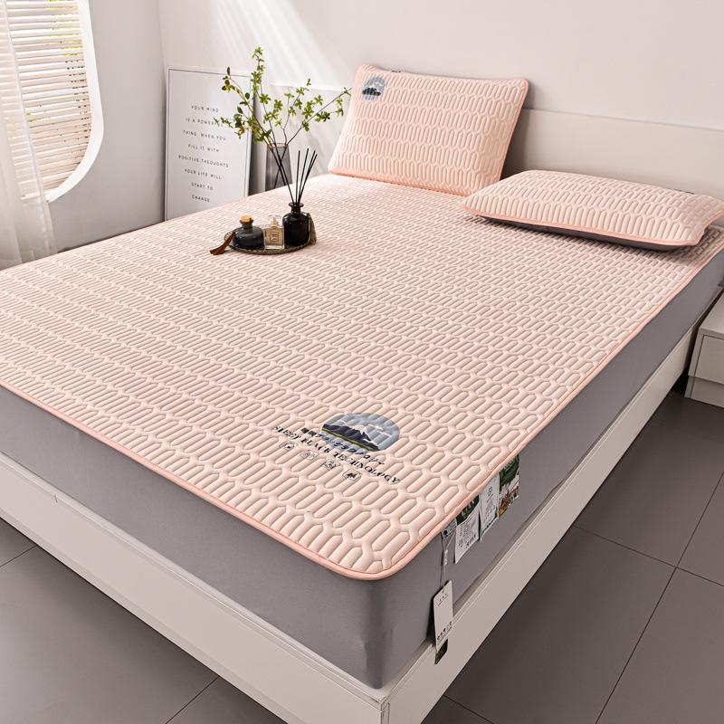 

Летний комплект из трех предметов из ледяного шелка и латекса с охлаждающим эффектом: Складной, Мягкий, Моющийся 0.9*2.0m Bed 4mm Latex 2-Piece