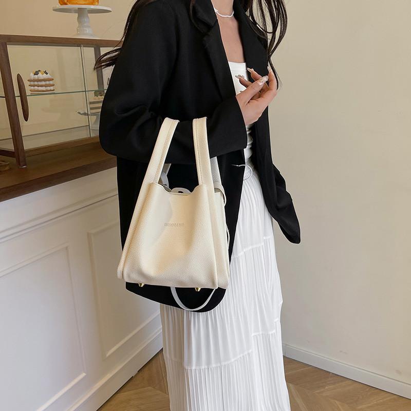Single Shoulder Fashion Crossbody Bag With Solid Color And Letter Print Design