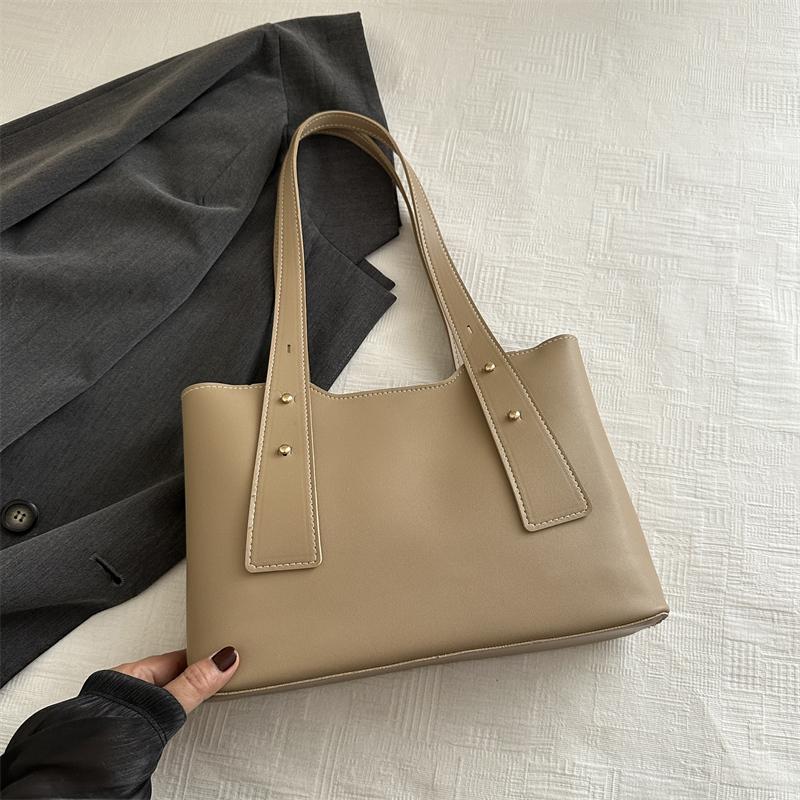 2024 New Trendy Large Capacity Tote Bag For Women Texture Pu Leather Ladies Commuter Handbags Simple Solid Travel Shoulder Purse