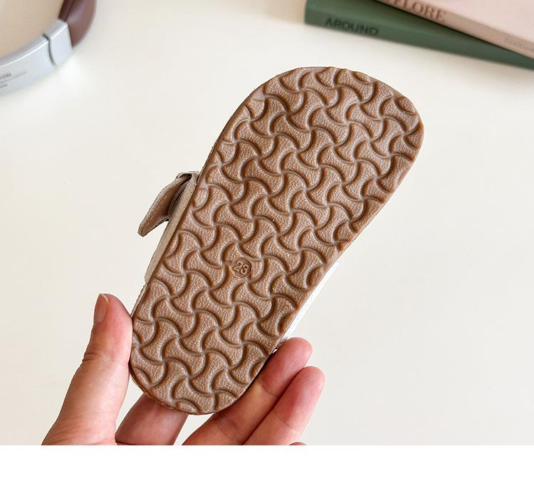 2025 Non-Slip Girls' Flip-Flop Sandals: Summer Beach Shoes with Flat Bottom