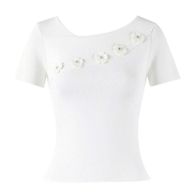 Elegant Slim-Fit Oblique Collar Knit Top S