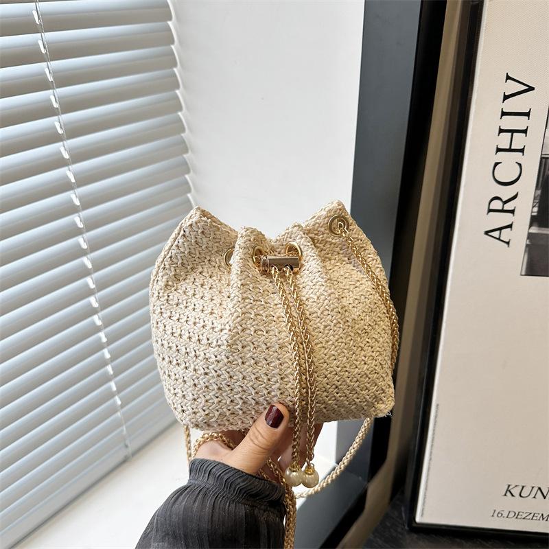 

Новая женская сумка лето новая пляжная сумка цепочка повседневная на плечо кроссбоди сумка-ведро тоут