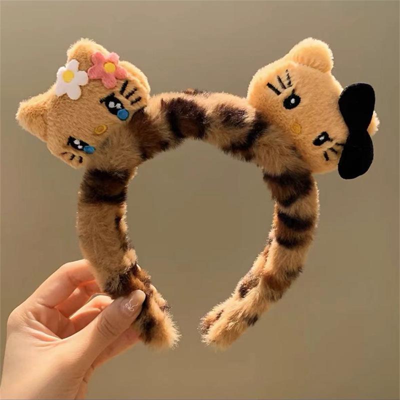 

Милые плюшевые повязки на голову с животными для женщин: Аксессуары для волос осень/зима для маски для лица и выхода в свет